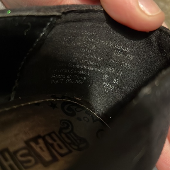 Brash black heels - Picture 6 of 7